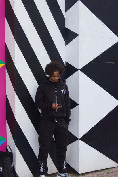 BLACK STRAIGHT LEG TRACKSUIT