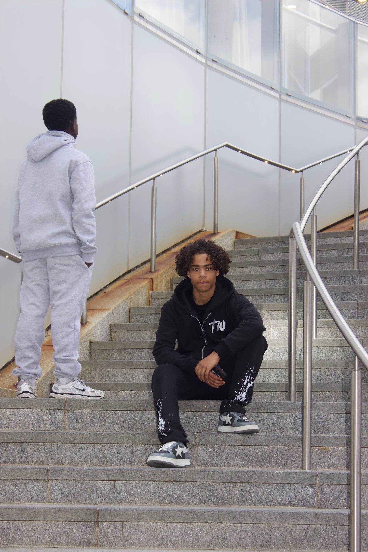 BLACK STRAIGHT LEG TRACKSUIT