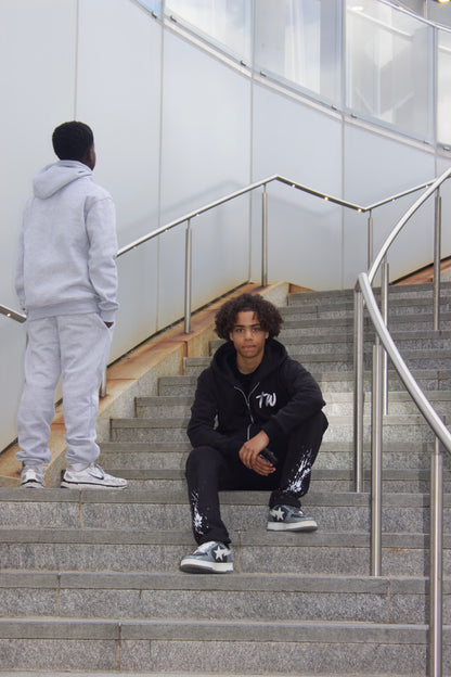 BLACK STRAIGHT LEG TRACKSUIT